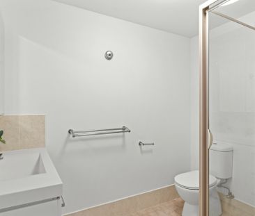 Fully Furnished Studio Apartment - Photo 4