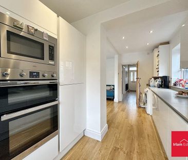 3 bedroom semi-detached house to rent - Photo 1