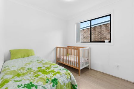 Free standing duplex - Photo 5