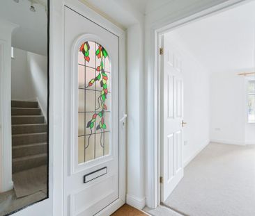 3 bedroom detached house to rent - Photo 2