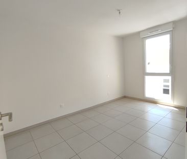 Location Appartement 2 pièces 40m² GARONS 30128 - Photo 4