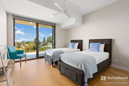 Partially Furnished Executive Living Overlooking Werri Beach - Photo 4