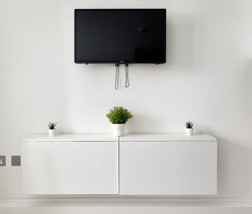 Studio Flat, Greyhound Road, W6 - Photo 4