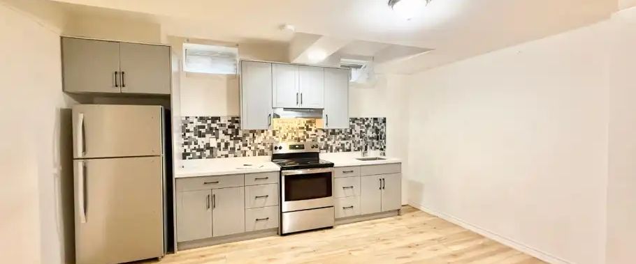 2-1153 Stag Holw, Oakville, Ontario L6M 5M4 | 1153 Stag Hollow, Oakville - Photo 1