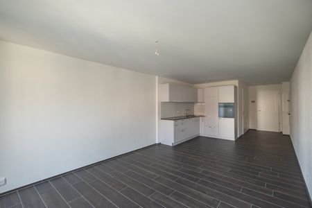 ERSTVERMIETUNG: 1.5-Zimmerwohnung an bester Lage in Zürich-Oerlikon - Photo 2
