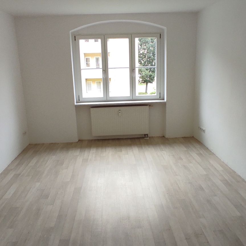 Freundlich helle 2-Raum-Wohnung für junge Pärchen - Photo 1