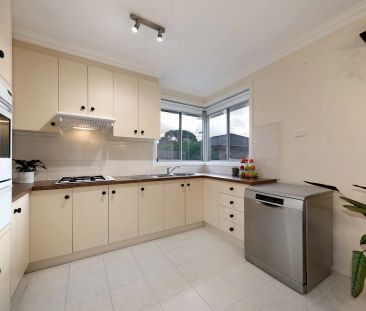 2/233 Huntingdale Road, Oakleigh VIC 3166 - House For Rent | Domain - Photo 1