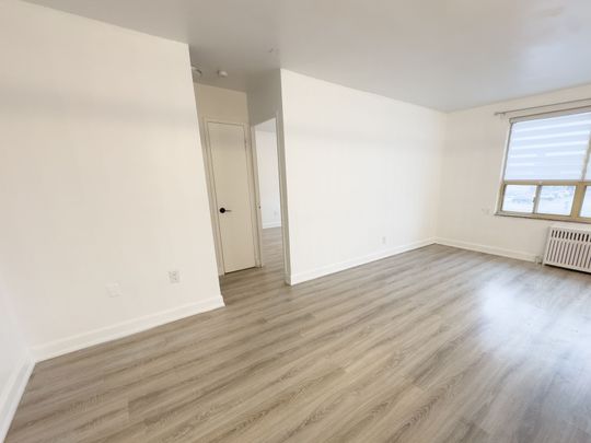 For Lease - 896 Eglinton Avenue Unit# 214, Toronto, Ontario - Photo 1