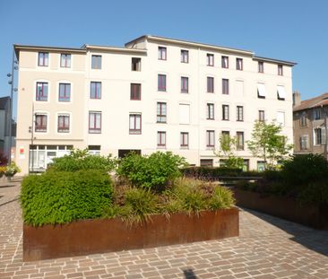 Location Appartement 3 pièces 73m² - Photo 3