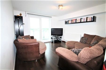 Bertelli Place, Mono Lane, Feltham,TW13 - Photo 2