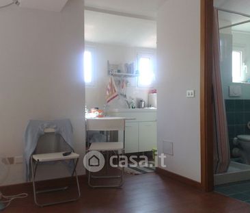 Monolocale in Affitto in Via vigevano 27 a Milano - Photo 2