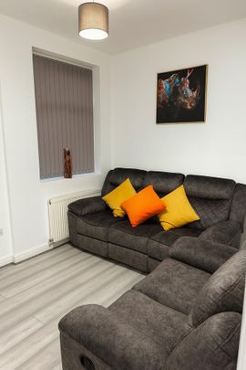 2 bedroom house share to rent - Photo 1