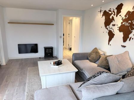 2 bedroom flat to rent - Photo 4