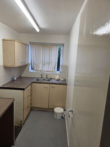 1 Bed Flat, Lees St, B18 - Photo 4
