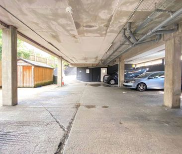 Deluxe Double Ensuite - Photo 4