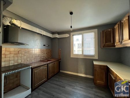 Location Appartement 3 pièces 65m² - Photo 2