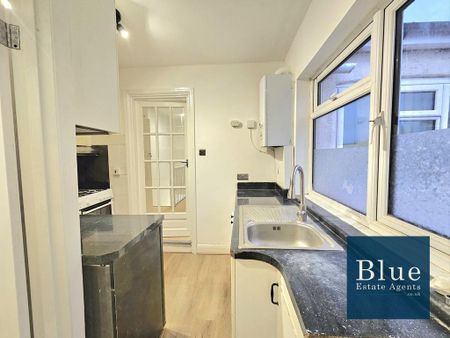 3 bedroom maisonette to rent - Photo 3