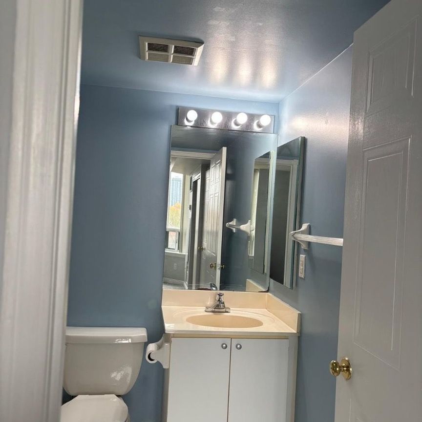 For Lease - 135 Hillcrest Avenue Unit# 711, Mississauga, Ontario - Photo 1