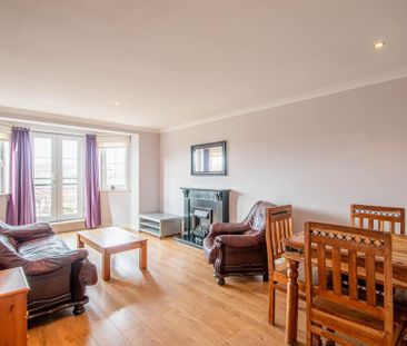 2 bedroom flat to rent - Photo 3