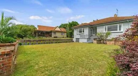 Stylish and Spacious on River Road - Photo 3