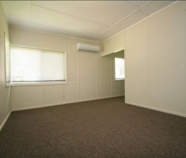 Ideally Located - Photo 3