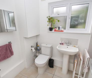 2 bedroom terraced house to rent - Photo 3