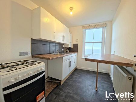 1 bedroom flat to rent - Photo 2
