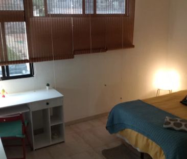 Room in a shared 4-bedroom apartment for rent in Schamann, bills included - Foto 5