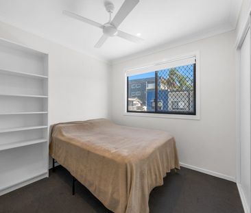 Convenient Low-Maintenance Living in Coopers Plains - Photo 3