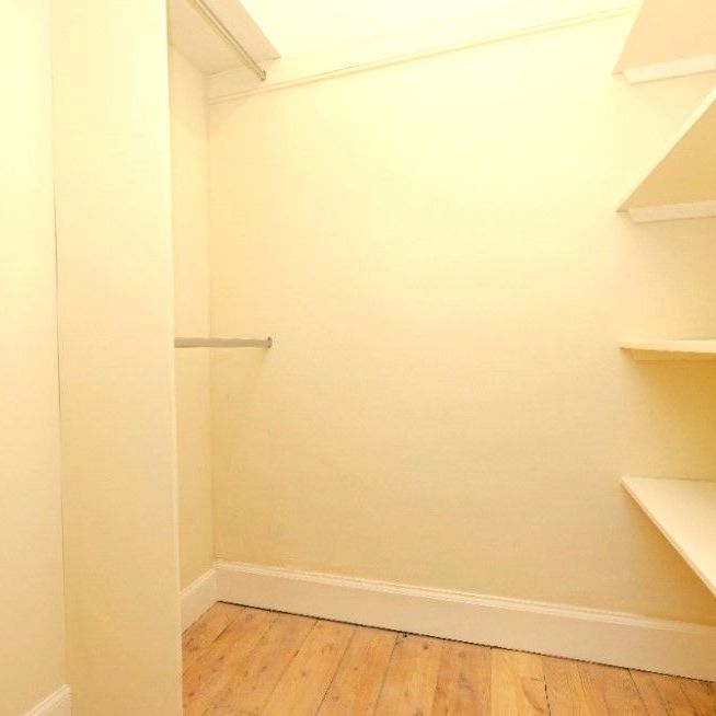 3 bedroom flat to rent - Photo 1