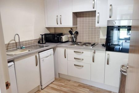 1 bedroom retirement property to rent - Photo 4