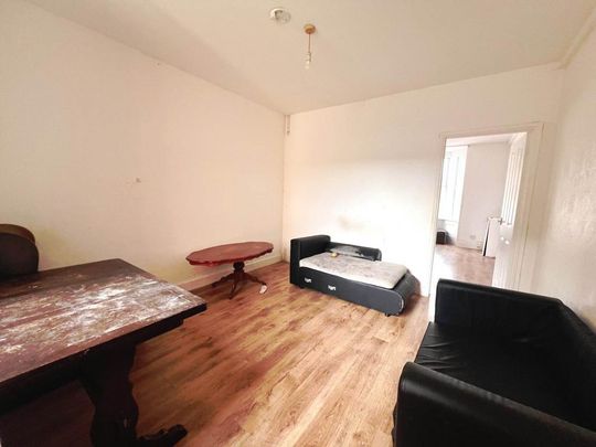 2 bedroom maisonette to rent - Photo 1