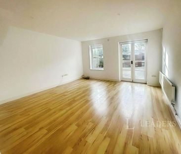 4 bedroom terraced house to rent - Photo 2