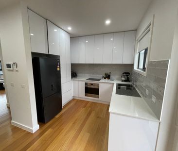 'Parkland Setting, Strathmore Schools Zone' - For Lease - Photo 6