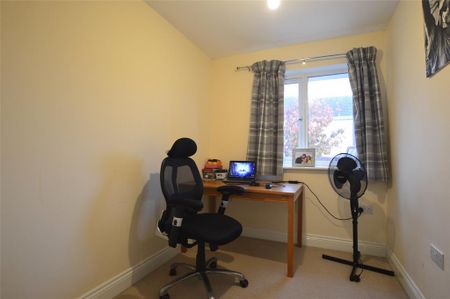 3 bedroom property to rent - Photo 4