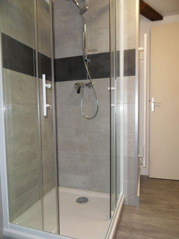 Location Appartement 1 pièce 21m² COMPIEGNE 60200 - Photo 2