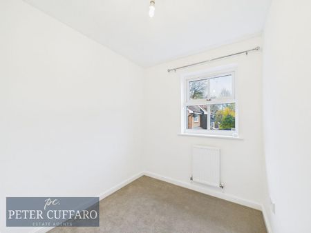 3 bedroom end of terrace house to rent - Photo 5
