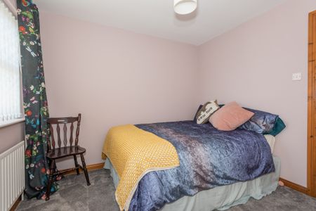 16 Ardenlee Place, Belfast, BT6 8QS - Photo 2