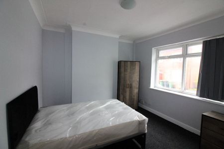 Cardigan Street, Ashton-on-Ribble, Preston - Photo 2