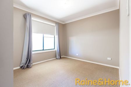 44 Cormorant Crescent, Dubbo, NSW 2830 - Photo 2