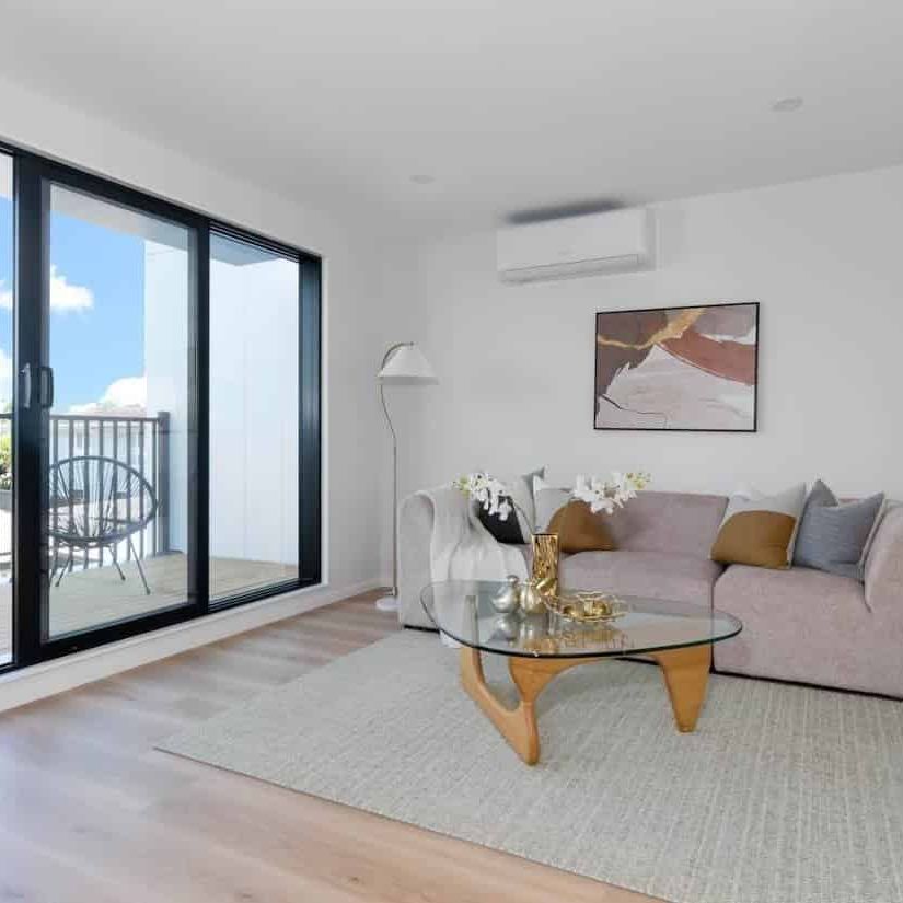 Massive 4 master bedroom available in Henderso... - Photo 1