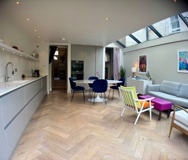 4 Bed Terraced House, Shelgate Road, SW11 - Photo 2