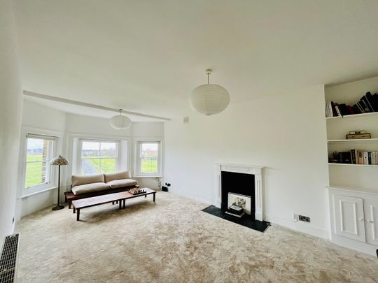 1 Bed Flat, Dartmouth Terrace, SE10 - Photo 1