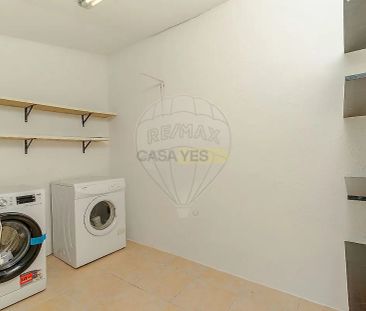 Apartment T2 in Charneca de Caparica e Sobreda, Almada - Photo 1