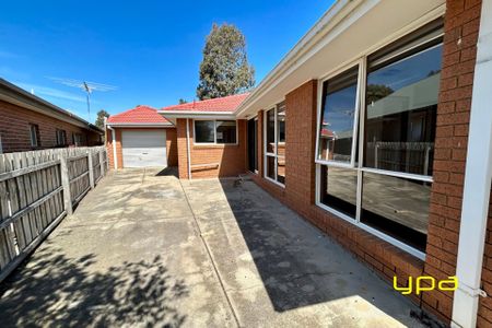 12 Manchester Drive, Sydenham - Photo 4