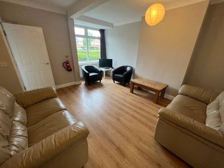 Burlington Avenue, Tang Hall - P1817 - Photo 2