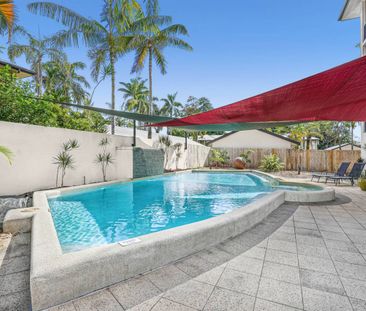 Modern top floor furnished unit close to town!! - Photo 6