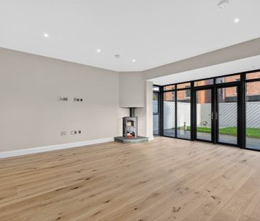 2 Ormiston Park, Belfast, BT4 3JT - Photo 1