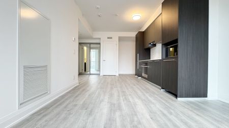 For Lease - 65 Broadway Avenue Unit# 1011, Toronto, Ontario - Photo 2
