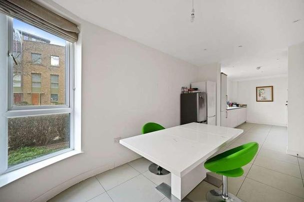 Deerling House, Kidbrook Village, SE3 - Photo 1